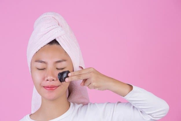 Charcoal peel-off masks can help to extract blackheads. 