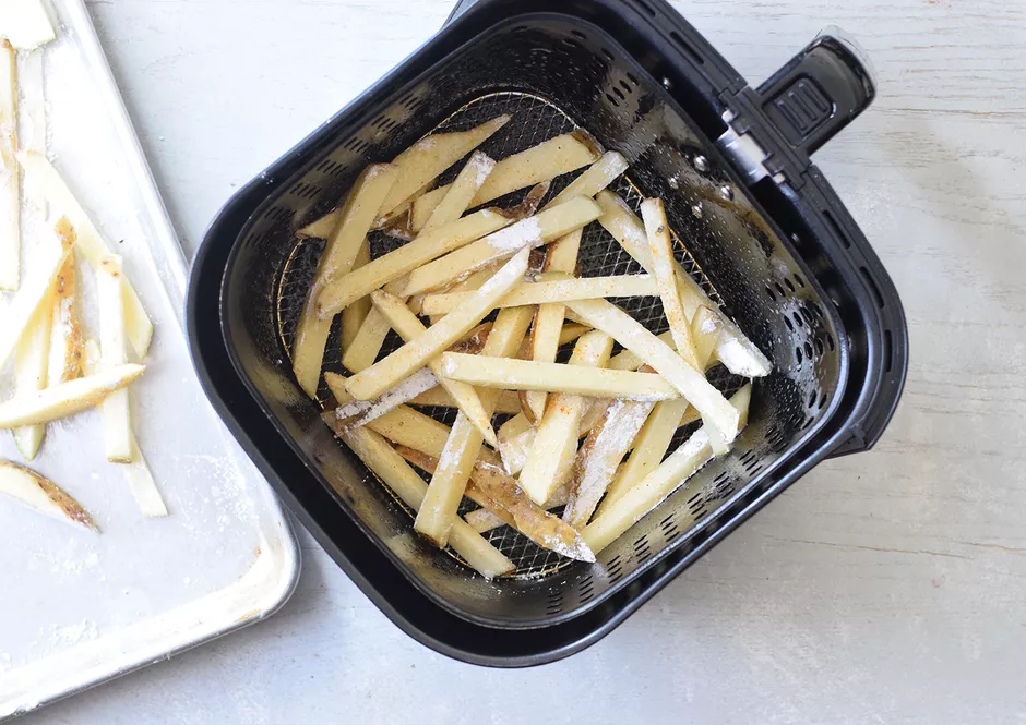 An Air Fryer With Detached Fry Basket